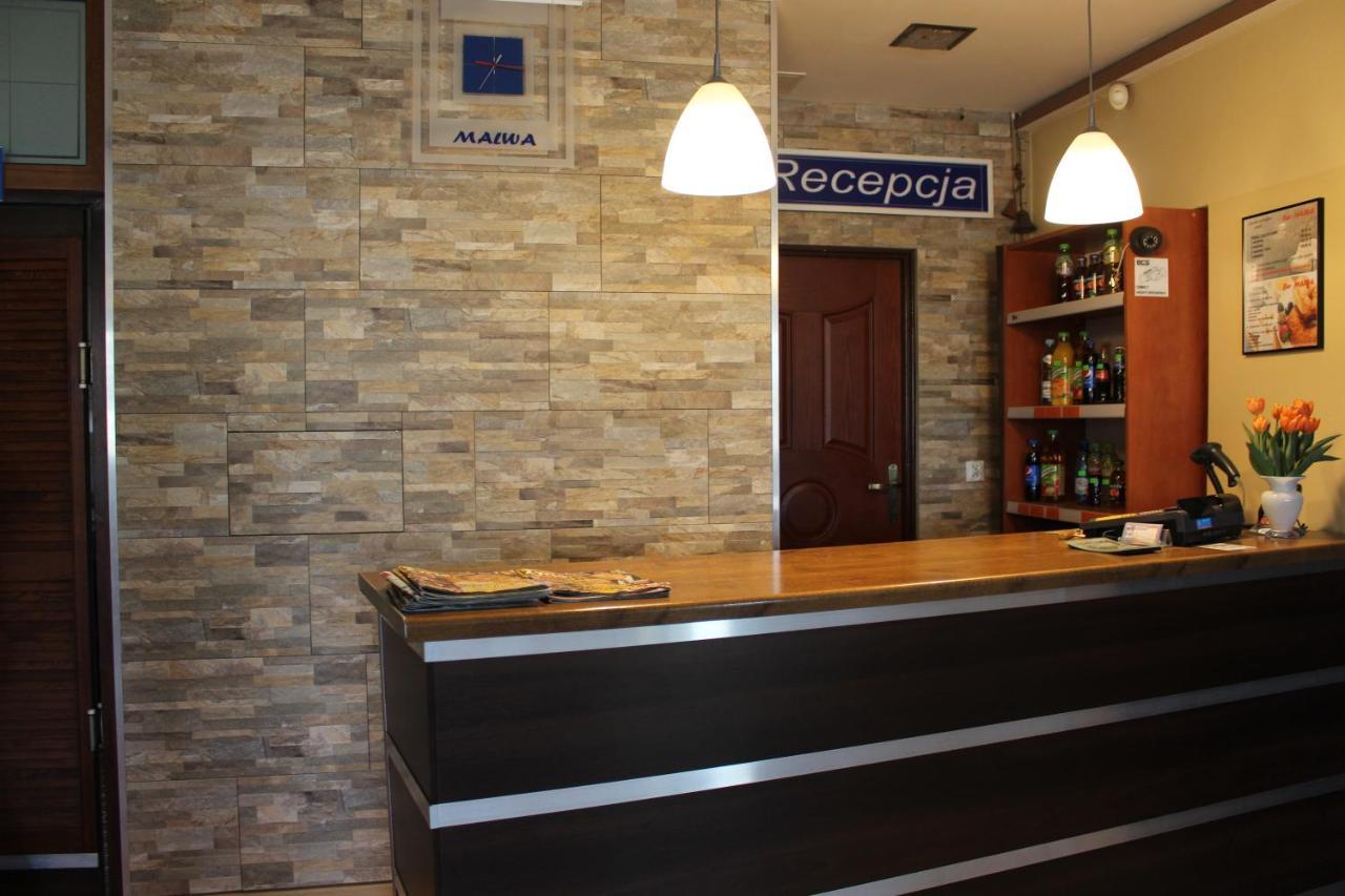 Bar Malwa Motel Aleksandrów Łódzki Екстериор снимка